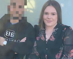 Учительница занималась сексом с учеником в школе и в своей машине