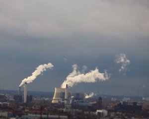 Советуют одевать респираторы и закрыть окна - Киев в рейтинге городов с наиболее грязным воздухом