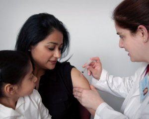 Будут ли делать прививки от коронавируса детям