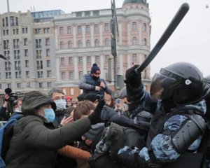 Російські ЗМІ залякують людей терактами на акціях протесту на підтримку Навального