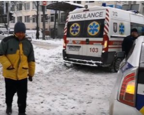 На рынке водитель микроавтобуса раздавил работницу