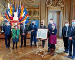 Україна передала Франції викрадену картину