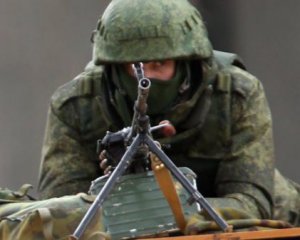 Россияне стаскивают технику на запрещенную территорию