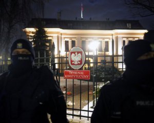 Крок назад: Польща збирається посилити карантин