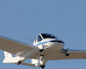 Розгін польоту до 160 км/год - показали унікальне авто-літак