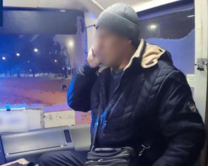 Водитель автобуса разъезжал Киевом навеселе