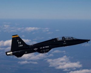 Двоє людей загинули під час аварії військового літака