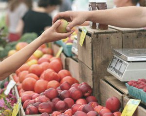 Почему дорожают продукты в Украине: эксперт назвал 3 причины
