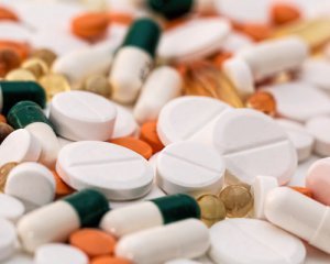 Могут запретить продавать лекарства детям