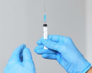 Готовность украинцев к вакцинации резко снижается - кода в государстве выработается коллективный иммунитет против Covid-19
