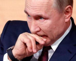 &quot;Время на пенсию&quot; - россияне не хотят видеть Путина президентом