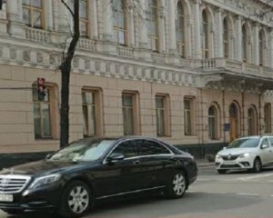 Кортеж Порошенко поймали на нарушении ПДД - СМИ