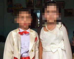 Религиозные родители женили своих 5-летних детей-близнецов