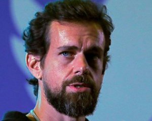 Основатель Twitter продает на аукционе первый твит