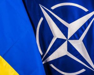 Украина ждет сигнала для вступления в НАТО - Офис президента