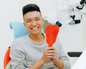Американец получил патент на искусственные зубы