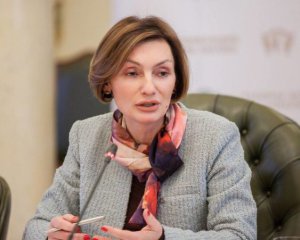 Рожкова регулярно спілкується з Шевченком, але не комунікує з ним