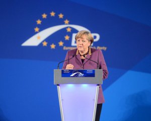 Партія Меркель втрачає підтримку серед виборців