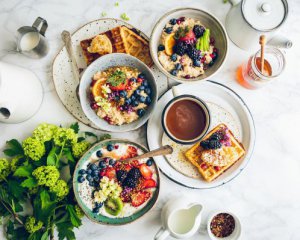 Спростували популярні міфи про здоровий сніданок