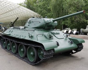 Випробували перший танк Т-34