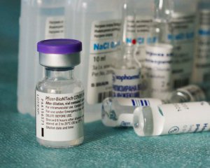 Сообщили, когда Украина получит вакцину Pfizer