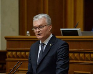 Росія має піти геть з України, доти буде під санкціями - президент Литви виступив у Раді