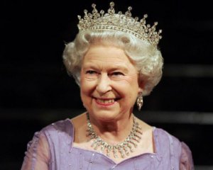 Стало відомо, що Єлизавета II думає про скандальне інтерв&#039;ю принца Гаррі та Меган Маркл