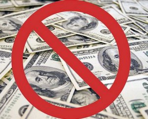 Россия должна отказаться от доллара в ответ на санкции - Лавров