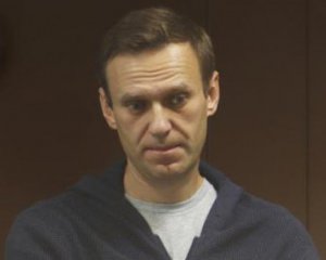 Одна нога недееспособна. Навальный 4 недели находится в тяжелом состоянии