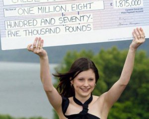 Виграла в лотерею $2,5 млн, а тепер живе за рахунок допомоги на дітей