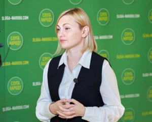 "Слуги" зібрали підписи за позачергове засідання Ради. Засуджуватимуть акцію під ОП