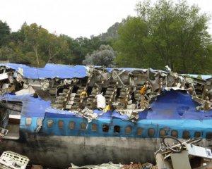 Самолеты с пассажирами столкнулись во время взлета. Более 500 погибших