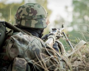 На фронті загинули четверо військових. Бій триває