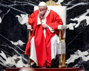 Папа Римський зробив заяву про коронакризу