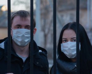 Киев идет на жесткий карантин. В метро - только по пропускам