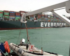 Суецький канал оцінив збитки від блокування судном Ever Given у $1 млрд
