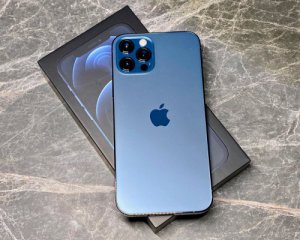 Цену на iPhone 12 Pro рекордно уменьшили