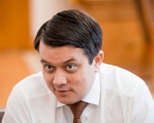 &quot;Не тим розмірковувати про команду, хто прийшов сьогодні&quot; - Разумков відповів раднику Єрмака