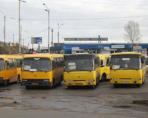 Водії відмовляються працювати - з понеділка їздитимуть не всі маршрутки