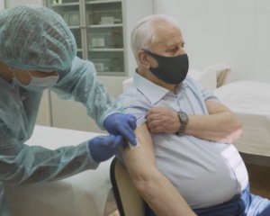 Кравчук розповів, як почувається після вакцинації від Covid-19