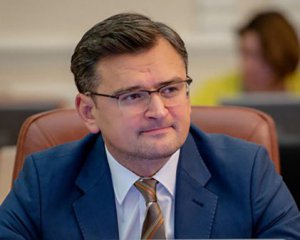 Кулеба обговорив з головою ОБСЄ загострення ситуації в Україні
