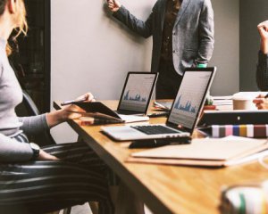 Столичних роботодавців попередили  про штрафи за порушення карантину в офісах