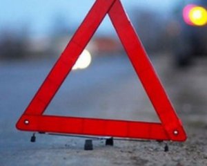 Водій збив 3 пішоходів і втік з місця ДТП