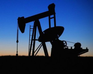 Ціни на нафту впали після звернення США