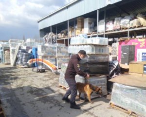 У Харкові шукали вибухівку в 3 торгівельних центрах