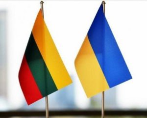 Литва будет предлагать НАТО план действий относительно членства для Украины