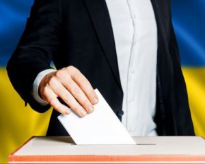 Зеленский узаконил местные референдумы