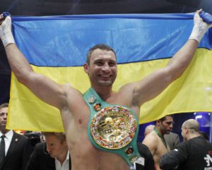 Виталий Кличко попал в десятку лучших супертяжеловесов за всю историю WBC