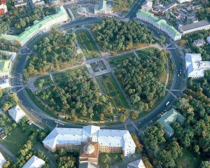 Полтавский облсовет поддержал инициативу главы ОГА Синегубова о восстановлении ансамбля Круглой площади