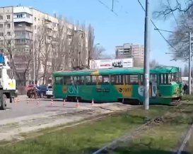Трамвай злетів із рейок і спричинив масштабну ДТП